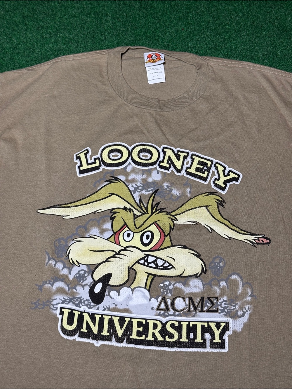Vintage 90s Wile E Coyote Vs. Acme T-shirt, Looney Tunes Roadrunner (Large)